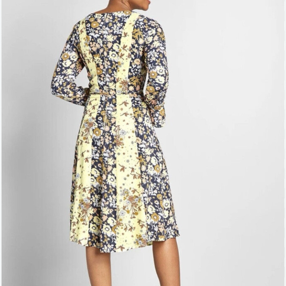 NWT ModCloth Unique Persona Midi Dress Size 6 Yellow Blue Floral Dragonflies